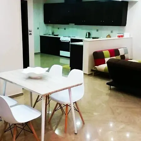 アパート Kate's & Kallia's House