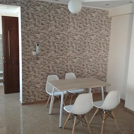 Kate's & Kallia's House شقة