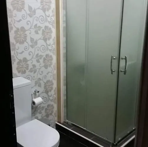 公寓 Kate's & Kallia's House *