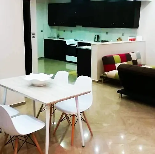 公寓 Kate's & Kallia's House